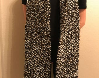 Knit Black/White Seed Stitch Scarf
