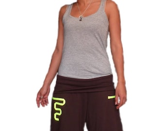Capri pants with a fluorescent Ribbon Narrowed