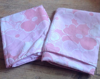 Vintage Pink Floral Pillowcases, Pair of Vintage Floral Pink Pillowcases, Vintage fabric
