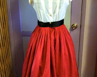 1950s Red circle skirt