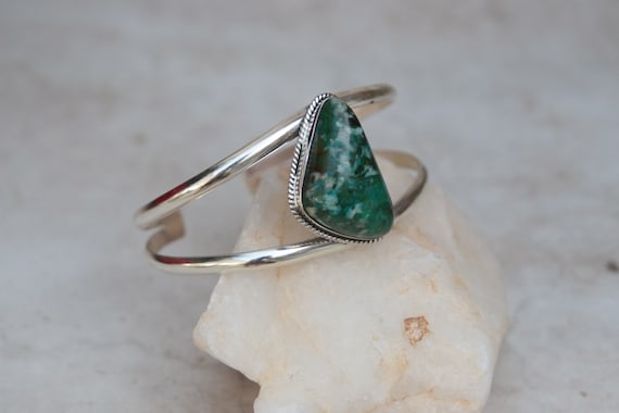 CHRYSOCOLLA NAVAJO CUFF - Adjustable - 925 Sterling silver bangle - Turquoise bracelet - Crystal - Antique style - Bespoke - Gesmstone