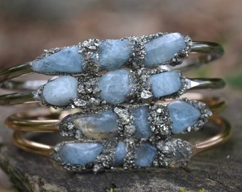 Aquamarine bracelet, Birthstone jewelry, Silver bracelet, bridesmaid gift, gift-for-her, aquamarine jewelry, cuff bracelet, raw aquamarin