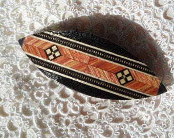 Tatting shuttle, black with rosewood inlay