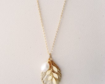 Gold leaf necklace, Branch, Pearl, Woodland wedding, Bridal jewelry, Bridesmaid gift, Autumn, Fall, Simple, Dainty Chain - AUREA