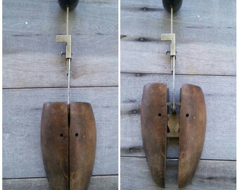 Vintage Size 5-8 Wooden & Metal Folding Left Foot Shoe Form Stretcher "3" Antique PineNeedleTea