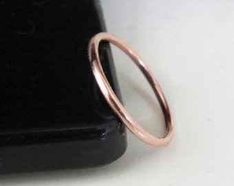 Round Copper Ring, Smooth Finished 1,5 mm Ring. Copper Stacking Ring, Skinny Ring, Thin Ring, Dainty Cooper Ring