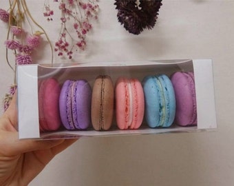 10 Window Macaron boxes in Black or White (6 holding type)