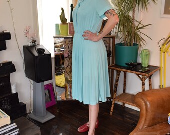 Vintage 1960s Torquiose Blue Pleat Dress sz 14 Equivalent UK