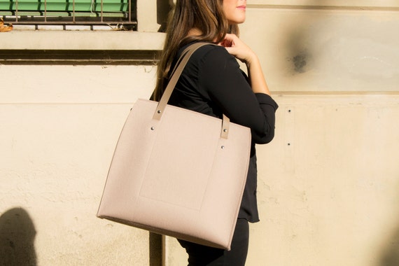 SALE - Felt LARGE TOTE with leather straps / wool felt / felt bag / wool felt bag / felt tote / cream bag / beige bag / made in Italy