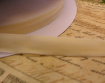 7/8 Buttercream Velvet Ribbon