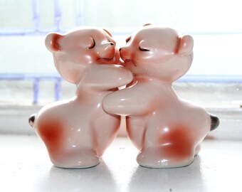 Vintage Salt & Pepper Shakers Van Tellingen Bears Hug 1950s