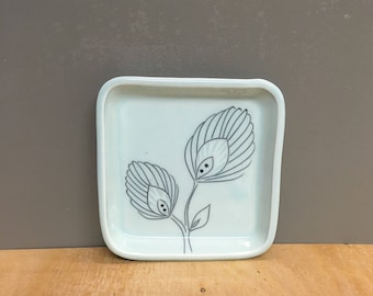Square tray with flowers