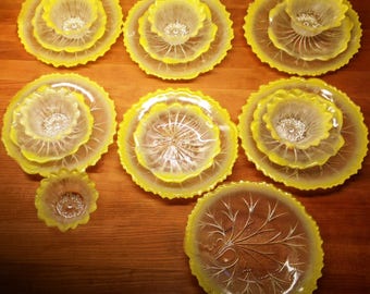 Yellow Indiana Glass Plate Set - Pebble Leaf Pattern