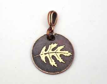 Copper oak leaf pendant, small round etched leaf jewelry, gift for nature lover, 22mm