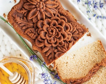 Nordic Ware® Wildflower Bundt Cake Baking Pan