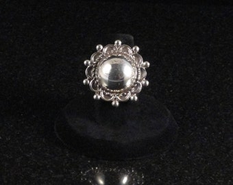 Vintage Modernist Silver Fancy Repousse Satellite Ring c1950s