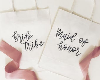 Custom White Gift bags | Personalized gift bags | Groomsman Gift Bags | Wedding Welcome Bags | Bridesmaid Gift Bags | Calligraphy Gift bags