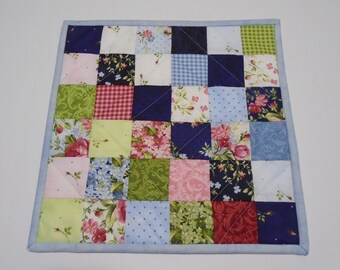 Quilted Table Topper Spring Flowers, Floral Mini Quilt, Patchwork Quilted Candle Mat, Pastel Table Mat, Feminine Bedroom Decor, Table Runner