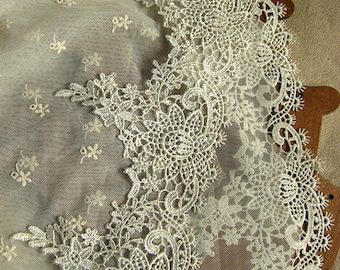 ivory lace trim, venise lace trim, vintage lace, scalloped lace, crocheted lace DG059