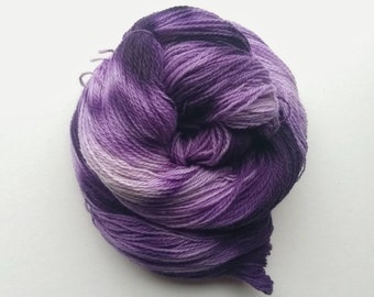 Naturally dyed withLogwood. Super fine merino lambswool, 100g, 600m.