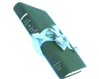 Pride and Prejudice by Jane Austen, Everyman's Library, Forest Green Austen Book, Jane Austen Wedding, Austen Decor,Jane Austen Book,Vintage