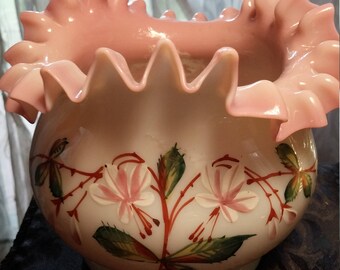 Very rare ca. 1860s Mount Washington ruffled Rose Bowl