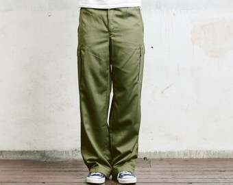 Mens Green Cargo Pants . Vintage Military Style Work Trousers Khaki Pants 90s Army Trousers Mens Cargo Pants Vintage Army Pants . size Large