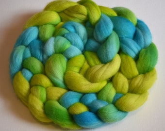 Plankton Bloom - hand dyed merino roving - 4 oz spinning fiber - felting wool - hand painted spinning fiber - green and blue roving - wool