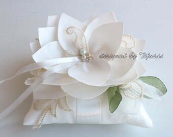 Ring bearer pillow, wedding ring pillow with Lily flower composition--- wedding ring pillow, wedding pillow, ready to ship