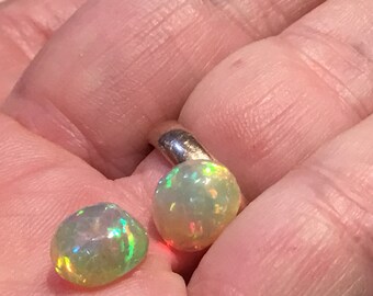 2 Ethiopian opals 4.80 cts