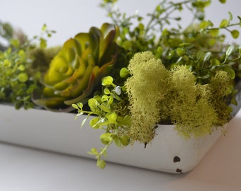 Black enamelware rectangular baking dish