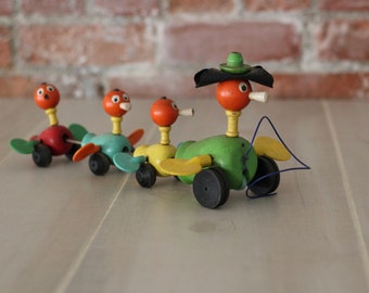 Fisher Price 1956 Gabby Goofies Mama Duck with Ducklings Pull Toy, Vintage Wooden Toys, Fisher Price Vintage, 1956 Toys