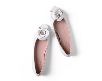 White peep toe elegant shoes with rose leather handmade