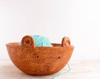 knitting bowl, modern pottery, yarn bowl, stoneware, ceramic yarn bowl, pottery handmade, mothers day gifts, pottery bowl, gift for wife