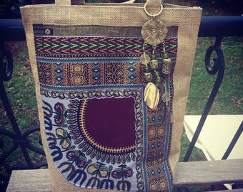 Urban-chic Tote bag with African masai jewellery