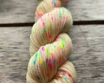 Yarn, speckled yarn, ANISE COOKIE, confetti yarn, acid dyed yarn, worsted , DK, fingering, yarn in handmade, Christmas gifts