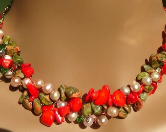 Winter Bouquet Necklace