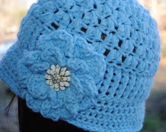 Womans Crochet cloche bucket flapper hat 22 to 24 Blue