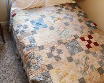Vintage Quilt, Handmade Quilt, Patchwork Quilt, Antique Quilt, Flour Sack Quilt, Floursack Quilt