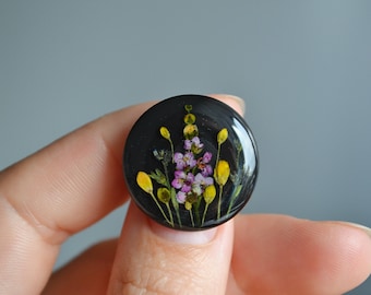 Valentines day gift. Brooch. Broach. Jewelery. Terrarium jewelry. a gift for her. Nature jewelry. Botanical jewelry. Boho. Resin jewelry.