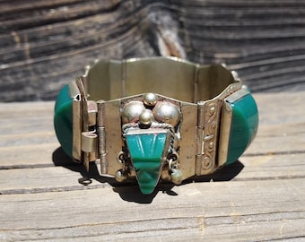 Vintage Chunky Sterling Silver Bracelet w/Raised Cut Mayan Green Stone