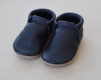 loafers / baby moccasins mocks / soft soled shoes / black