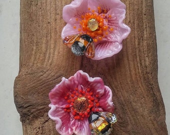Lampwork Video Tutorial "Bumblebee on Dogrose"