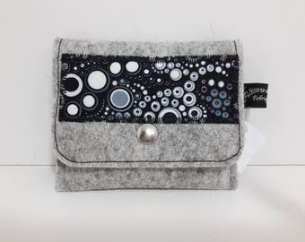Extra flat, unique wool felt coin purse.