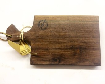 walnut cutting / cheese board