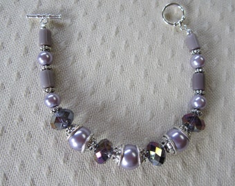 Lilac and deep purple beaded bracelet