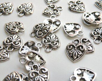 20 Heart charm with leaves antique silver 15x12mm PLF0445Y