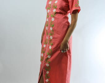 Vintage 70s embroidered dress