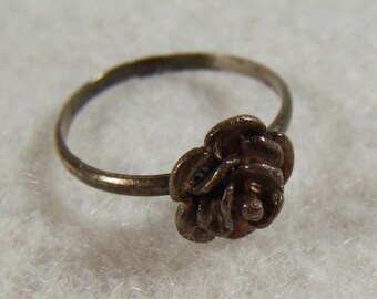 Vintage Silver 925 Floral Ring Size 4.5