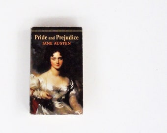 Pride and Prejudice by Jane Austen (1981, Bantam Books) Vintage Paperback